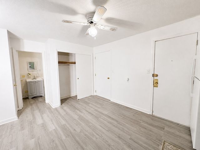 50 Danbury Dr 19, Methuen, MA 01844