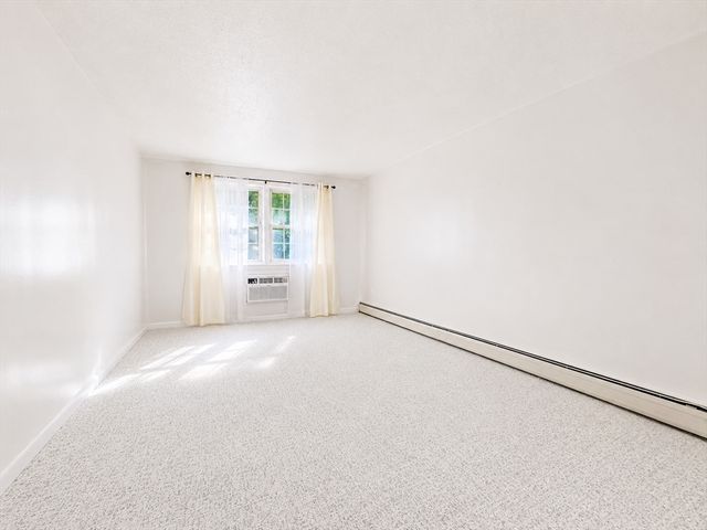 50 Danbury Dr 19, Methuen, MA 01844