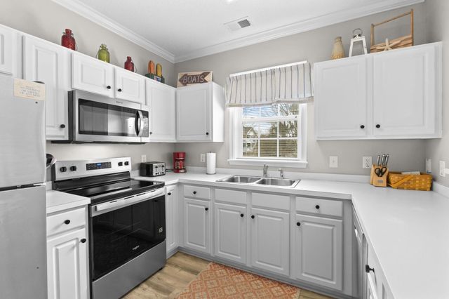 6015 Catalina Dr Unit 421, North Myrtle Beach, SC 29582