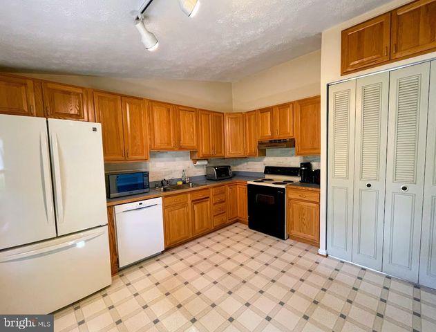 6428 ELFFOLK TER, Columbia, MD 21045