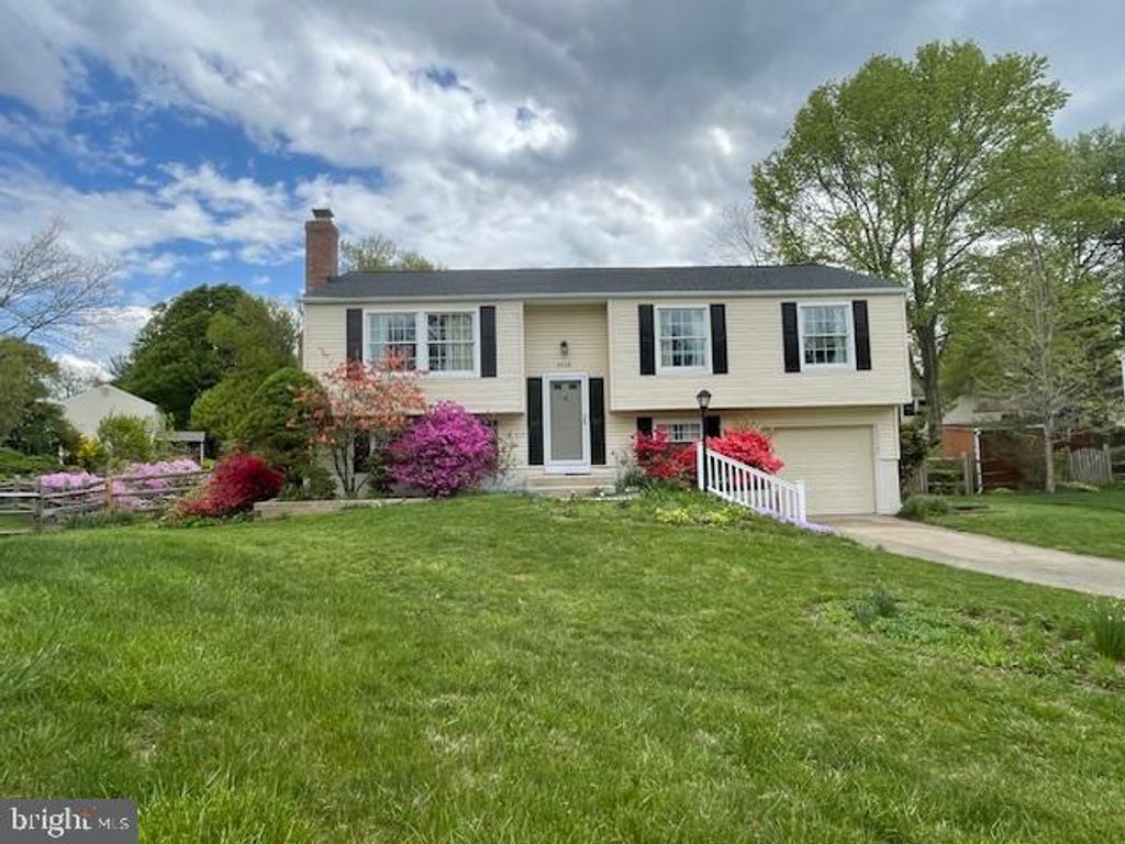 Image 3 of property listing at 6428 ELFFOLK TER, Columbia, MD 21045