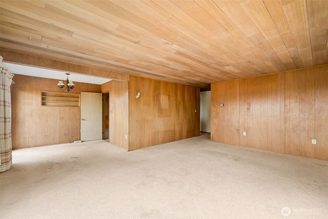 170 Clara Crest Lane, Sequim, WA 98382