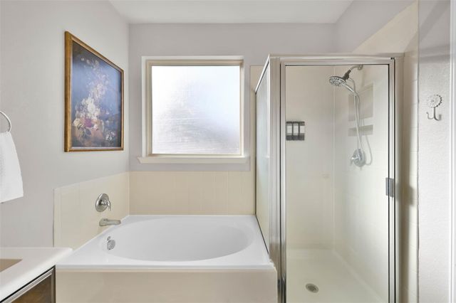 9466 E Woodmark, Conroe, TX 77304