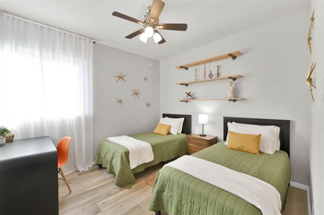 9466 E Woodmark, Conroe, TX 77304