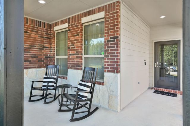 9466 E Woodmark, Conroe, TX 77304