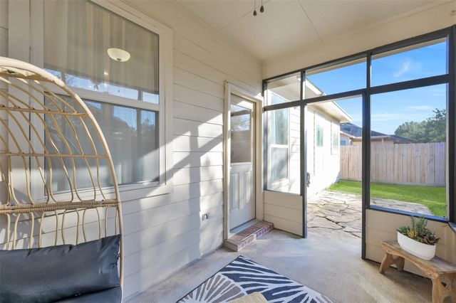 9466 E Woodmark, Conroe, TX 77304