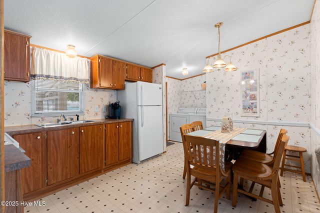 7203 Banner Street SW, Ocean Isle Beach, NC 28469