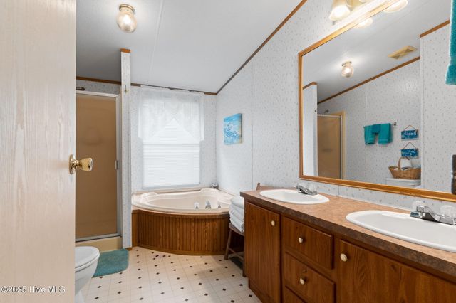 7203 Banner Street SW, Ocean Isle Beach, NC 28469