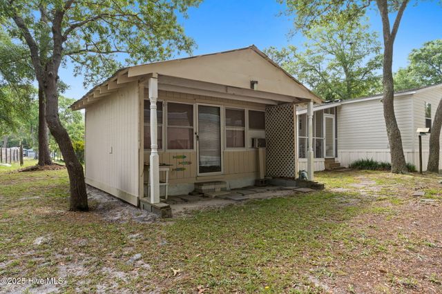 7203 Banner Street SW, Ocean Isle Beach, NC 28469