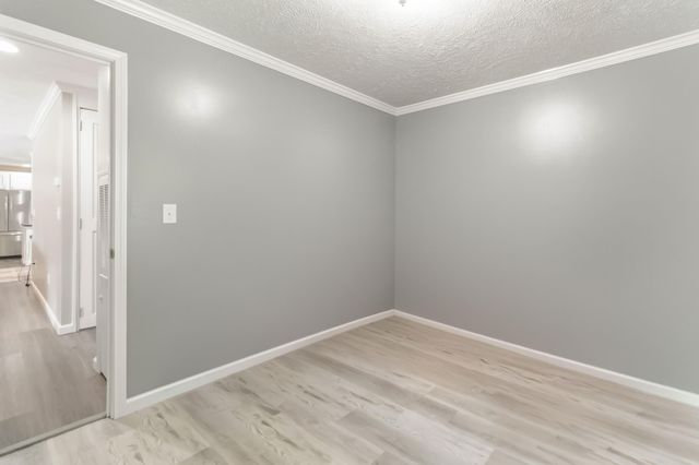 3163 White Oak Road, London, KY 40741