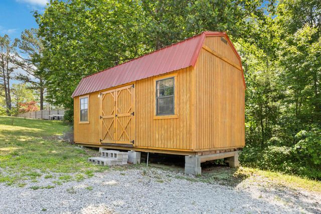 3163 White Oak Road, London, KY 40741