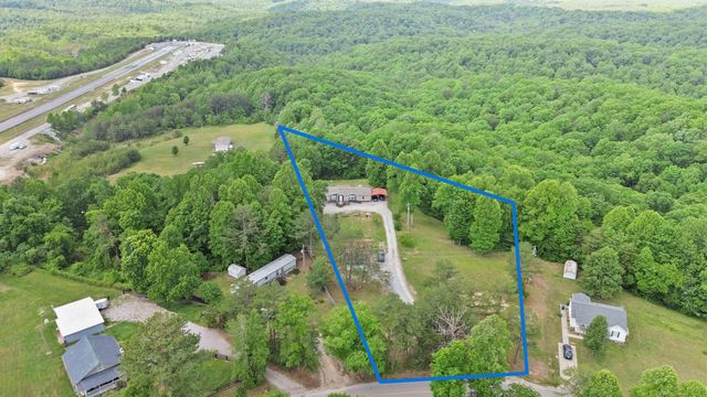 3163 White Oak Road, London, KY 40741