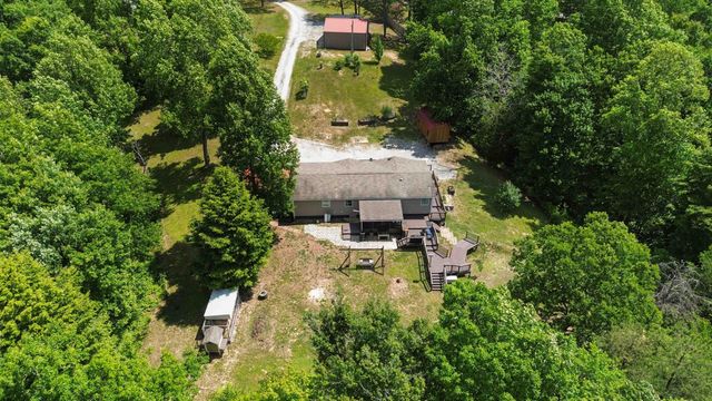 3163 White Oak Road, London, KY 40741