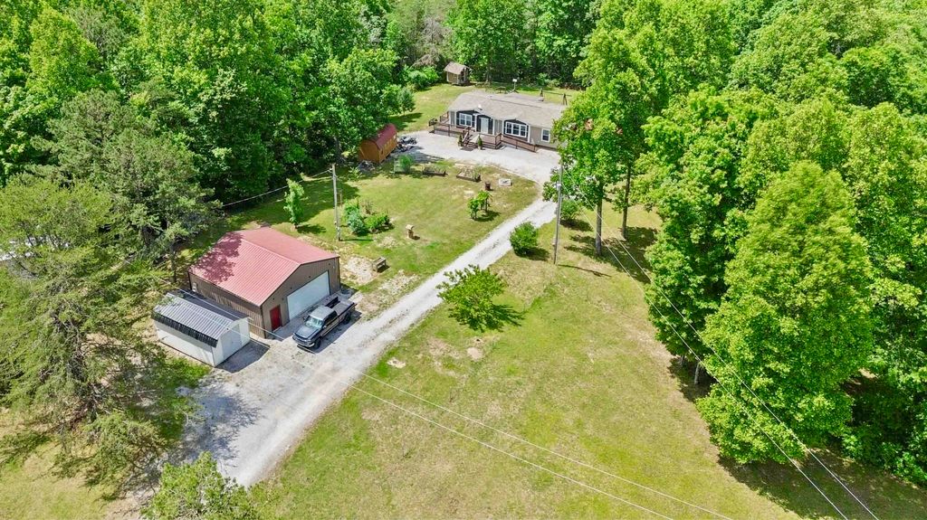 3163 White Oak Road, London, KY 40741
