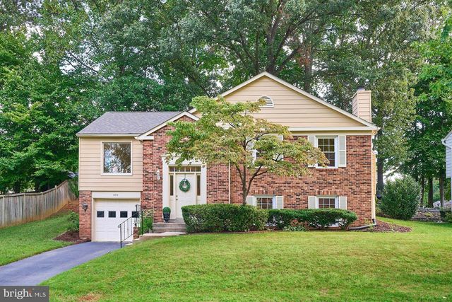 9718 LOCH LINDEN CT, Fairfax, VA 22032