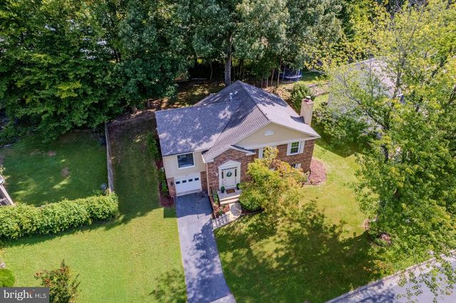 9718 LOCH LINDEN CT, Fairfax, VA 22032