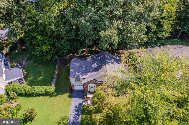 9718 LOCH LINDEN CT, Fairfax, VA 22032
