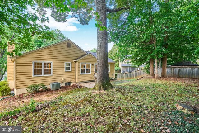 9718 LOCH LINDEN CT, Fairfax, VA 22032
