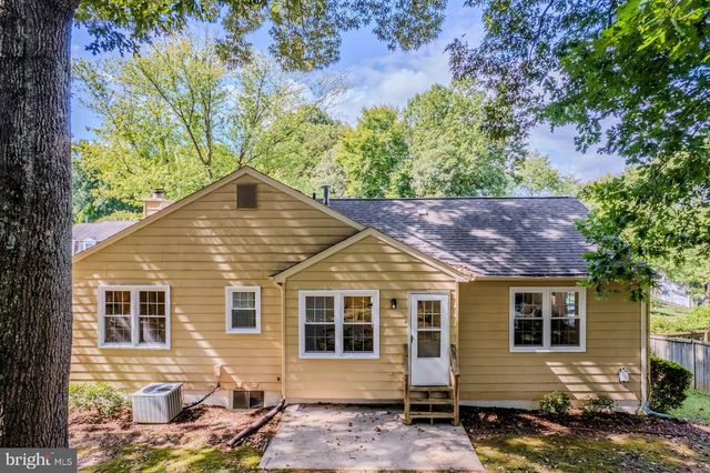 9718 LOCH LINDEN CT, Fairfax, VA 22032