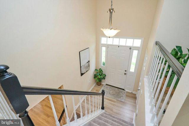 9718 LOCH LINDEN CT, Fairfax, VA 22032