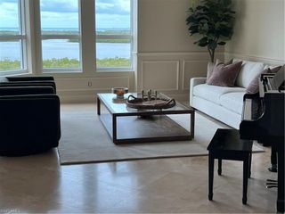 285 Grande WAY 701, Naples, FL 34110