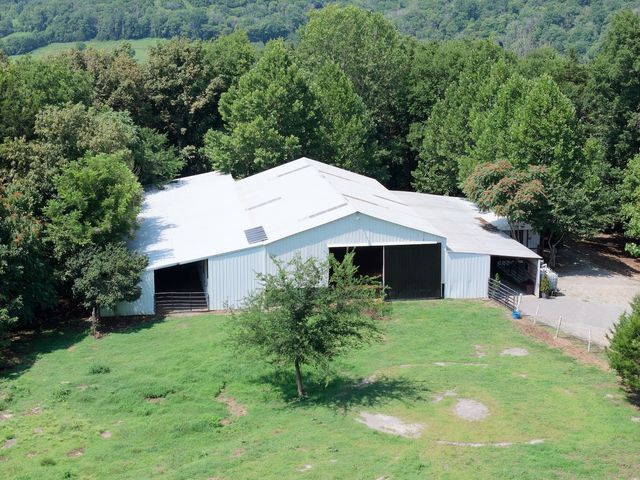 7474 Nashville Hwy, Dowelltown, TN 37059