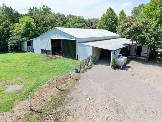 7474 Nashville Hwy, Dowelltown, TN 37059