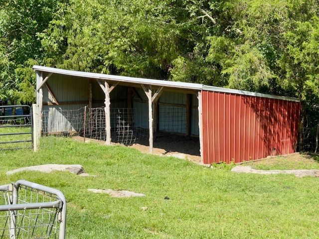 7474 Nashville Hwy, Dowelltown, TN 37059