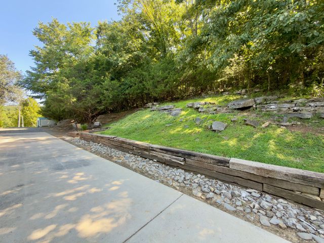7474 Nashville Hwy, Dowelltown, TN 37059