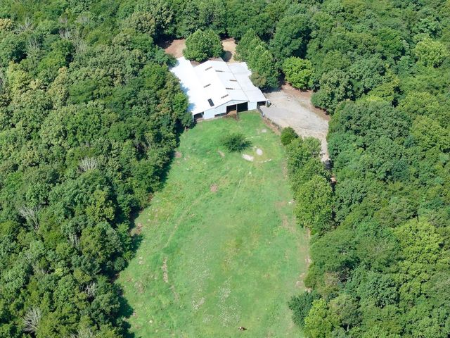 7474 Nashville Hwy, Dowelltown, TN 37059