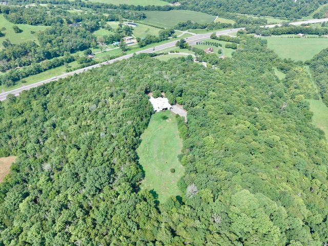 7474 Nashville Hwy, Dowelltown, TN 37059