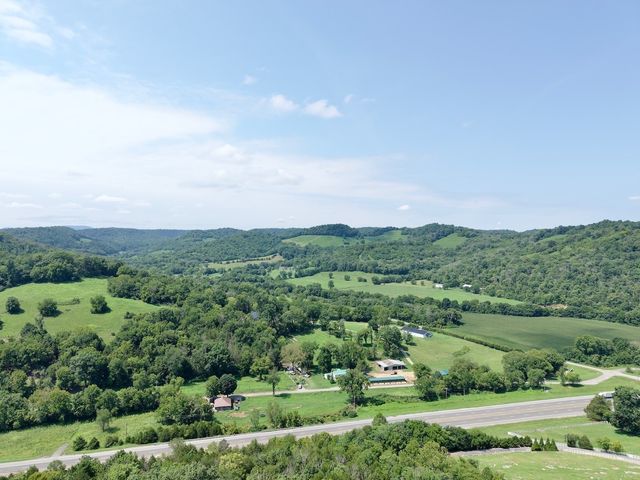 7474 Nashville Hwy, Dowelltown, TN 37059