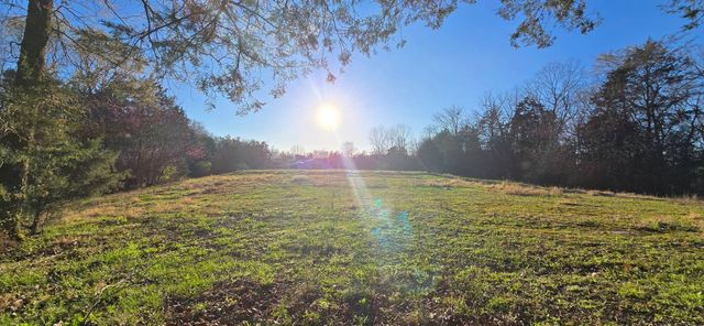 7474 Nashville Hwy, Dowelltown, TN 37059
