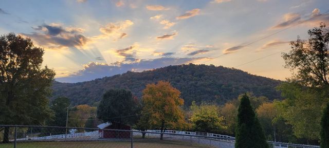 7474 Nashville Hwy, Dowelltown, TN 37059