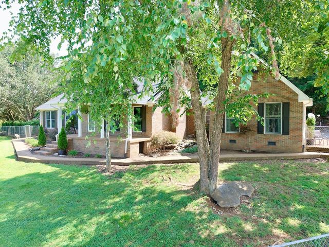 7474 Nashville Hwy, Dowelltown, TN 37059