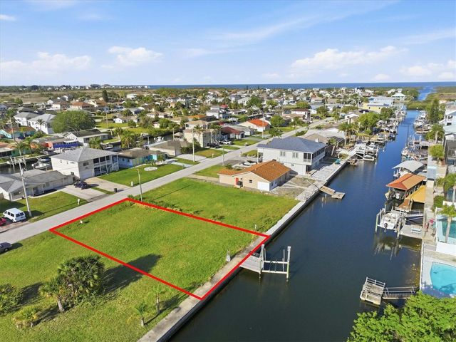 7435 HATTERAS DRIVE, Hudson, FL 34667