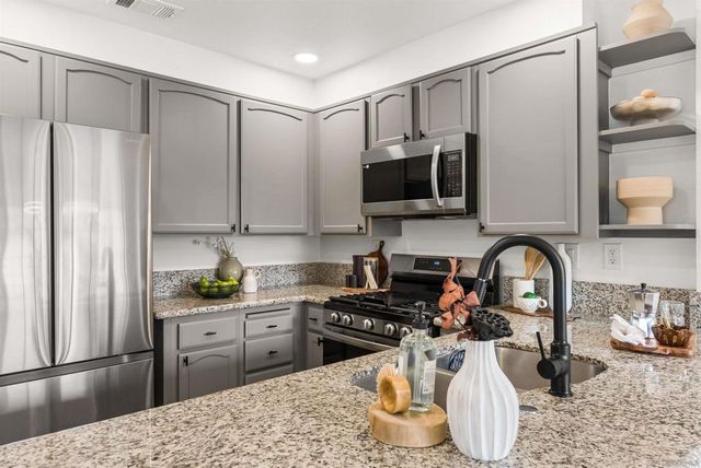 3546 Seahorn Cir, San Diego, CA 92130