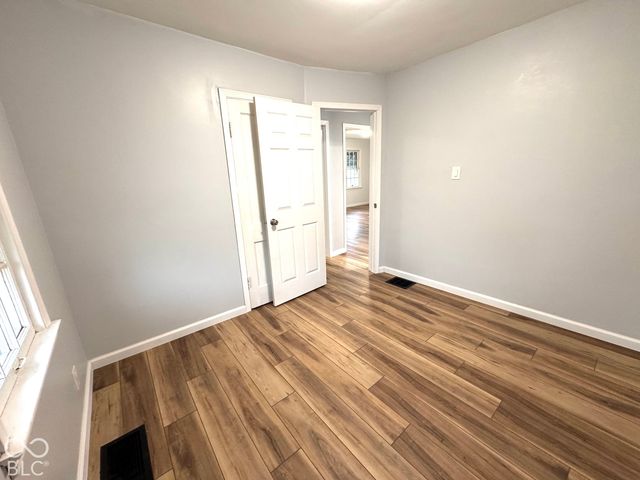 18 N Pershing Avenue, Indianapolis, IN 46222