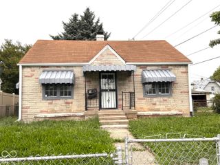 18 N Pershing Avenue, Indianapolis, IN 46222