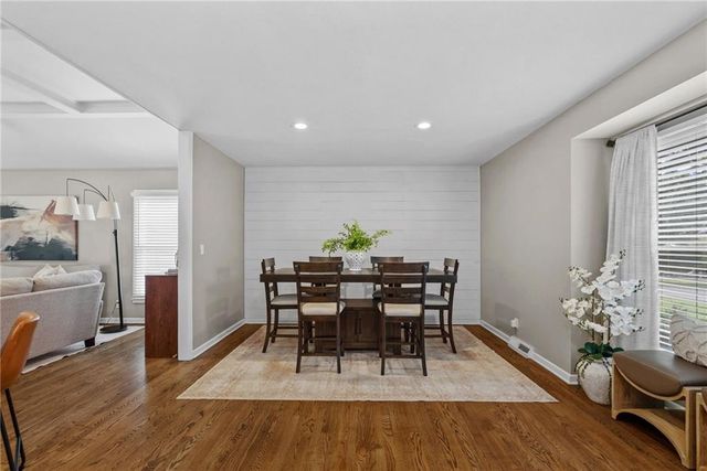 9627 Windsor Street, Overland Park, KS 66206