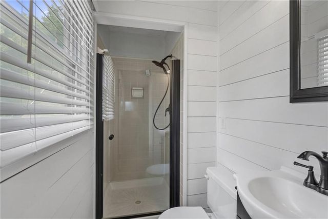 9627 Windsor Street, Overland Park, KS 66206
