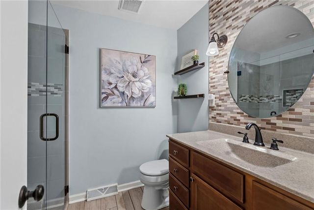 9627 Windsor Street, Overland Park, KS 66206
