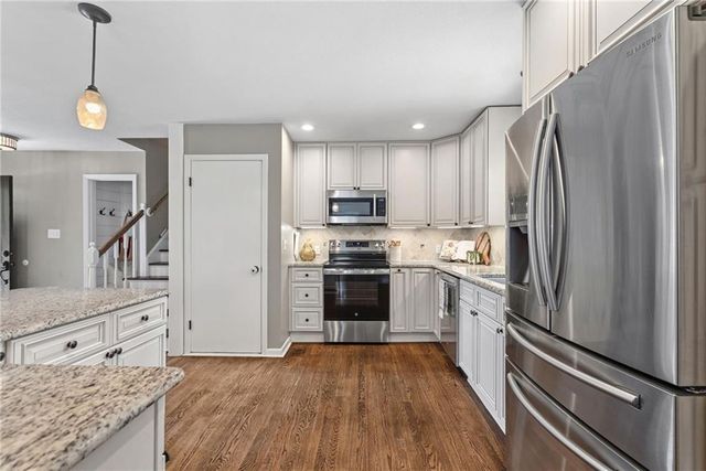 9627 Windsor Street, Overland Park, KS 66206