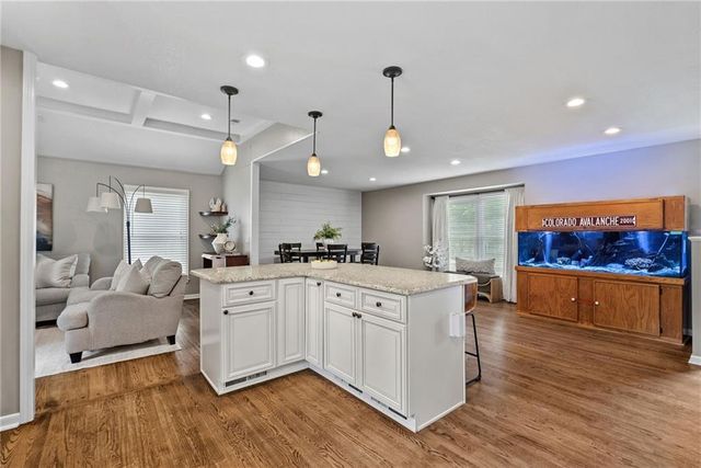 9627 Windsor Street, Overland Park, KS 66206