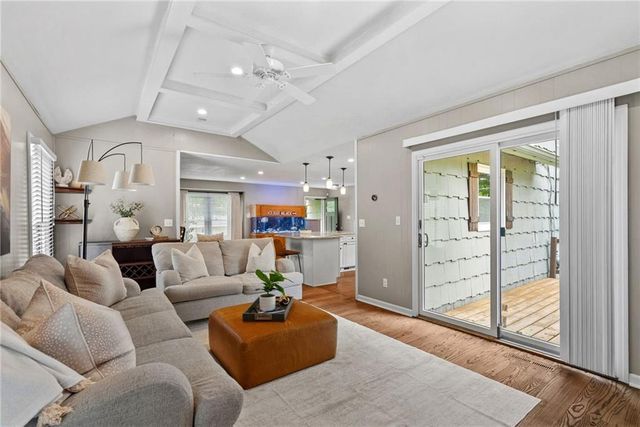 9627 Windsor Street, Overland Park, KS 66206