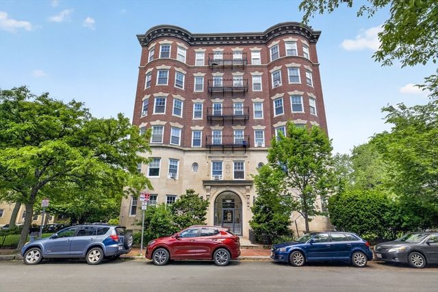 55 Magazine St. 18, Cambridge, MA 02139