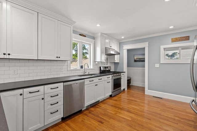 20 Carle Road, Quincy, MA 02170