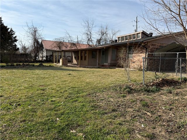 1406 W OLIVE, Rogers, AR 72756