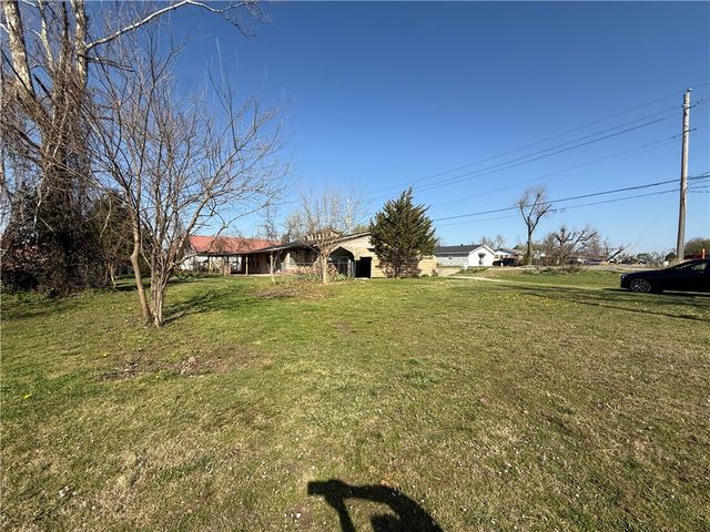 1406 W OLIVE, Rogers, AR 72756