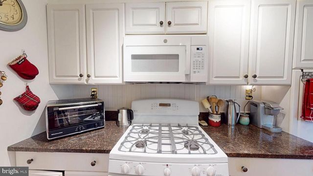 16601 BRIARDALE RD, Rockville, MD 20855